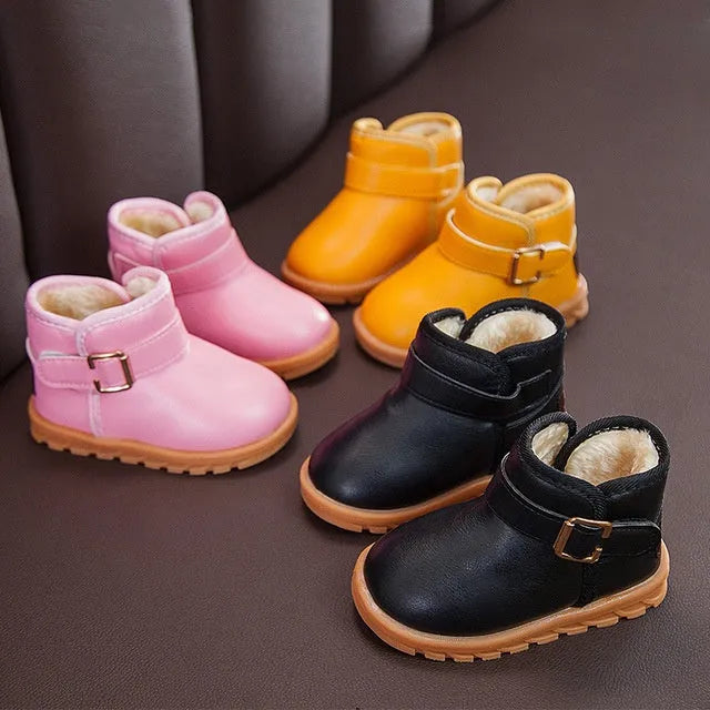 SNUGGI™ - Botte hiver bébé : Offrez confort et style à leurs premiers pas Image