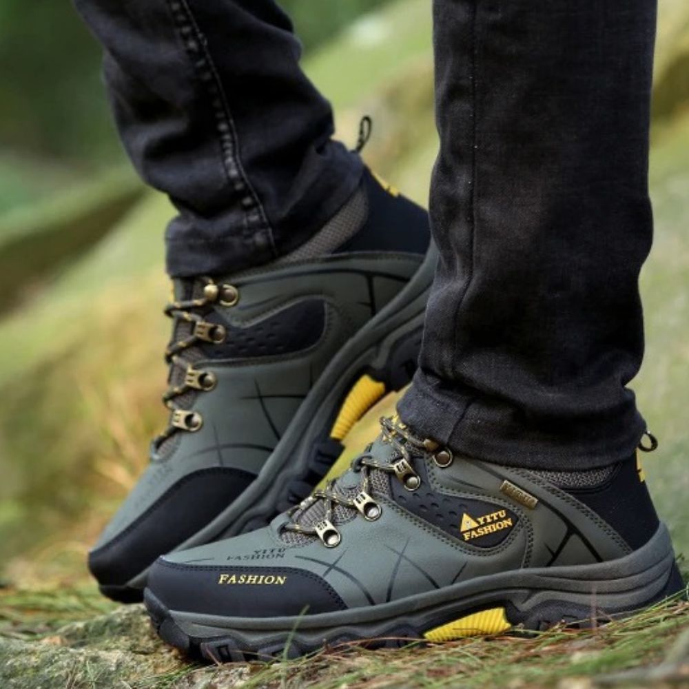 TRAILGUARD™ - Chaussure randonnée antidérapante – Confort, Sécurité & Performance Image
