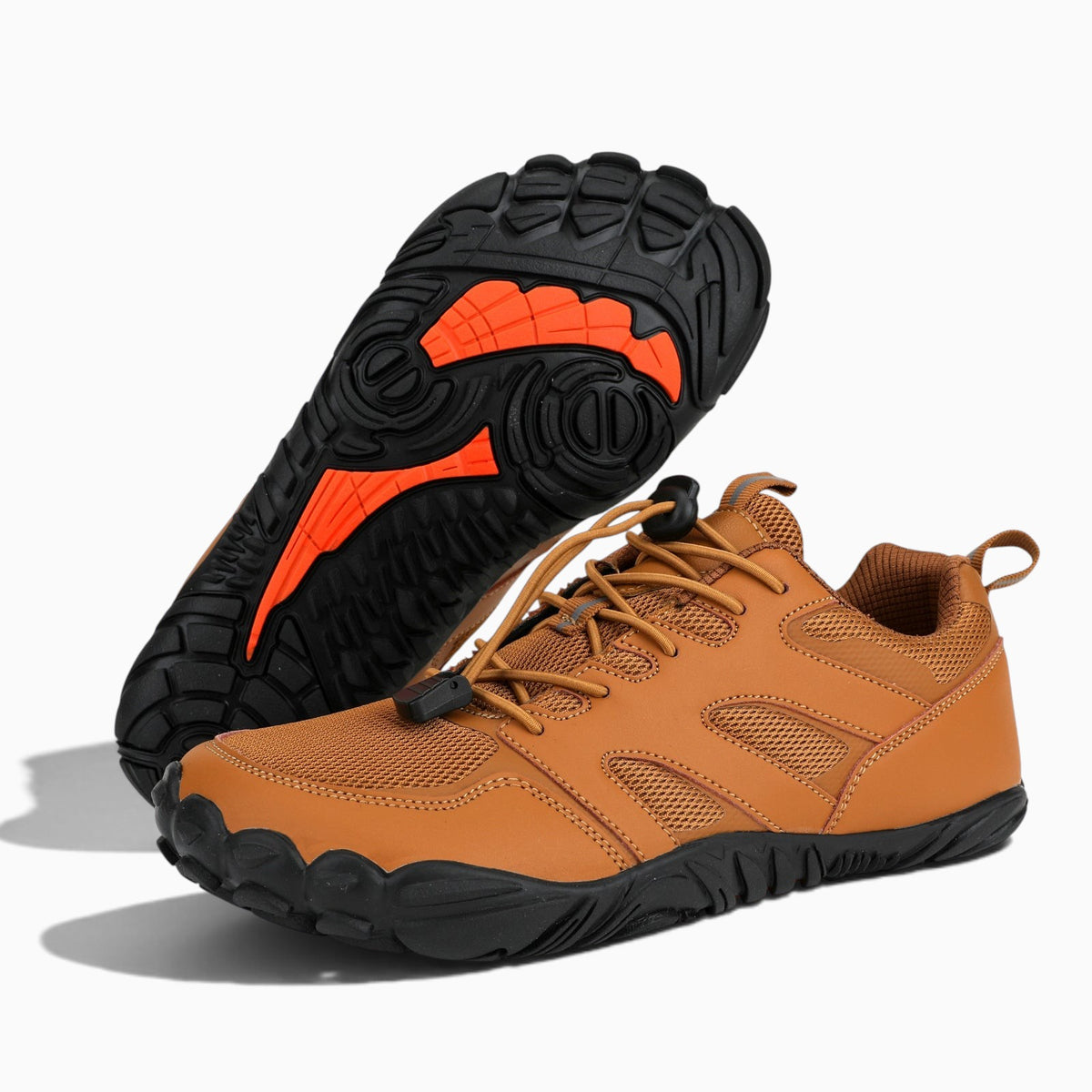 Chaussures de randonnée légères Orthopodys, marque exploitée par AIIBORI (SASU), en mesh marron avec laçage rapide.