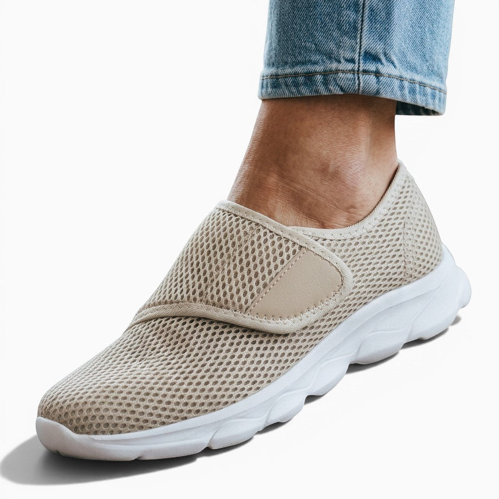 Basket orthopédique Orthopodys, marque exploitée par AIIBORI (SASU), beige en mesh respirant pour pieds larges