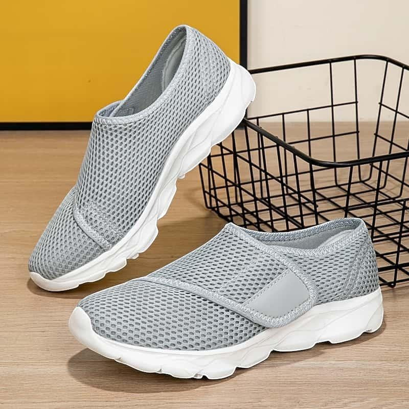 Baskets orthopédiques Orthopodys, marque exploitée par AIIBORI (SASU) pour femmes, en mesh gris respirant et semelle EVA