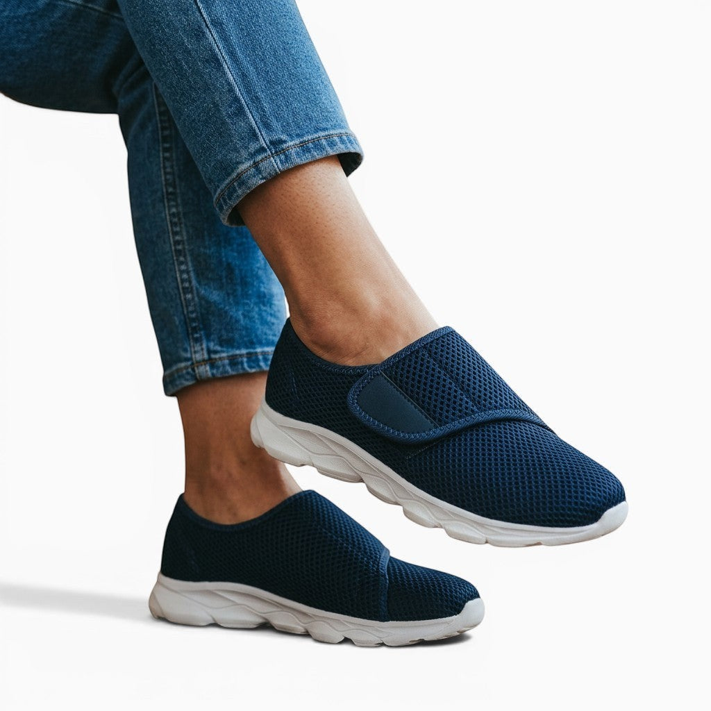 Basket orthopédique Orthopodys, marque exploitée par AIIBORI (SASU) bleu marine en mesh pour pieds larges et sensibles
