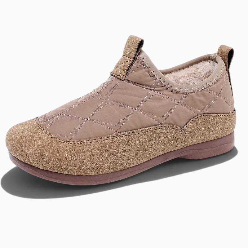 Chausson d'hiver Orthopodys, marque exploitée par AIIBORI (SASU) beige en toile matelassée avec doublure polaire douce