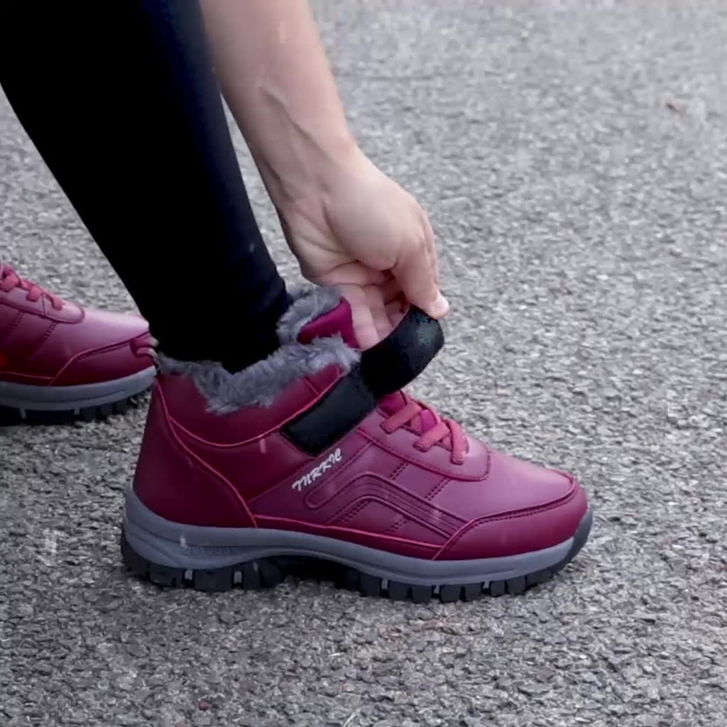 Chaussures fourrées femme Orthopodys, marque exploitée par AIIBORI (SASU), bordeaux avec velcro et doublure polaire