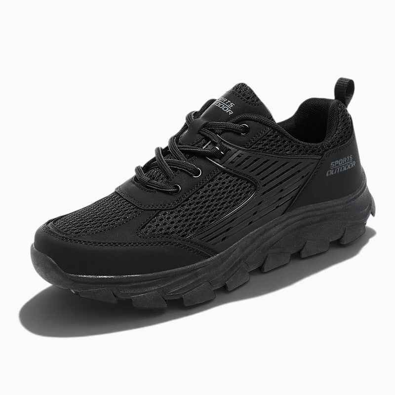 Chaussure de randonnée légère homme Orthopodys, marque exploitée par AIIBORI (SASU), modèle noir en maille et caoutchouc