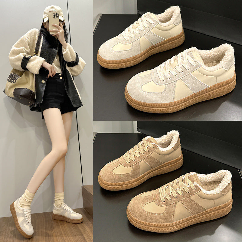 Chaussures femme hiver Orthopodys, marque exploitée par AIIBORI (SASU), style suédé beige avec doublure polaire chaude