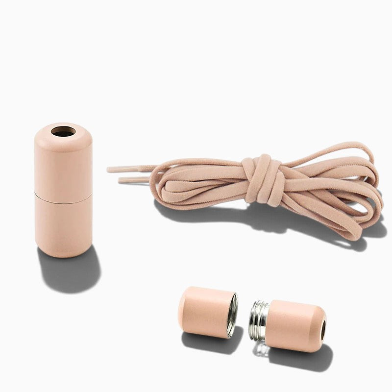 Lacet élastique plat beige LACÉO par Orthopodys, marque exploitée par AIIBORI (SASU), avec fermoir métallique assorti.