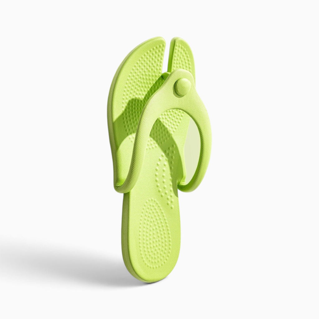 Tong pliable Orthopodys, marque exploitée par AIIBORI (SASU) en EVA vert citron, compacte pour le voyage et la plage